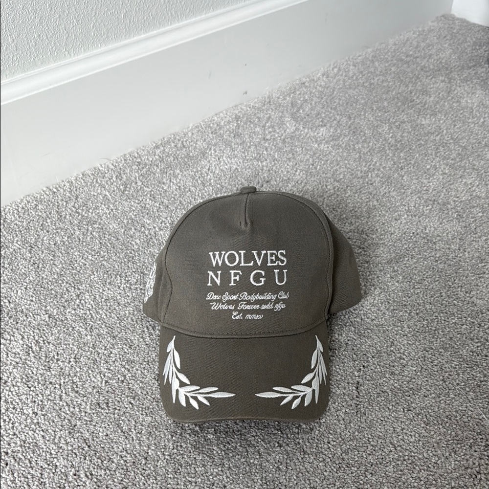 Gray Wolves NFGU hat Darc sport
